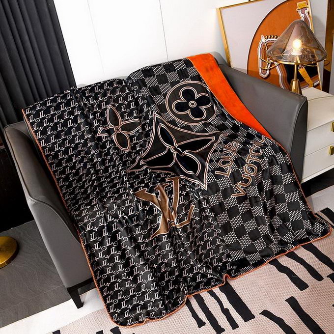 Louis Vuitton Blanket 1.5x1.5m ID:20240314-279